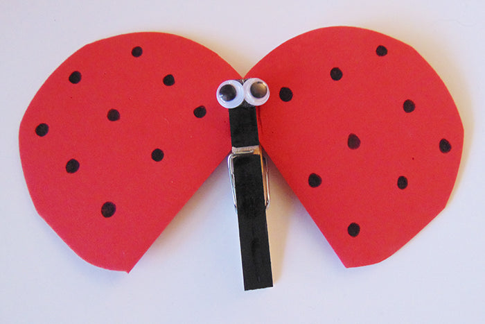 This clothes pin lady bug is super cute and easy to make!