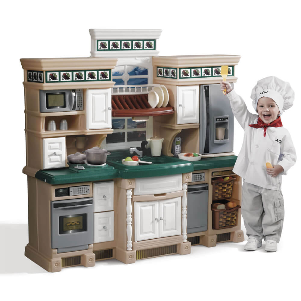 family activity kid with play kitchen