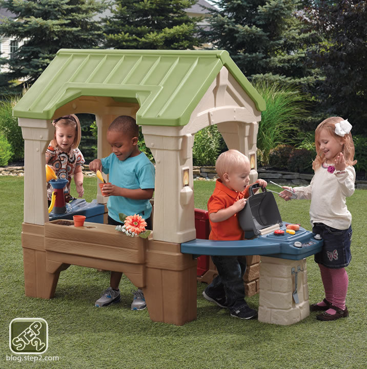 step2-great-outdoors-playhouse