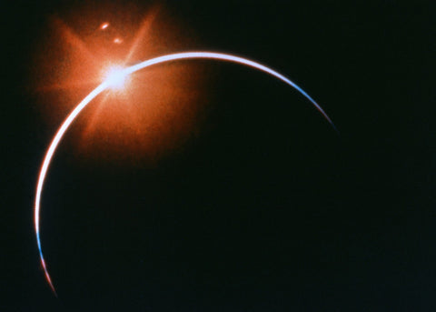 diamond ring effect o a solar eclipse