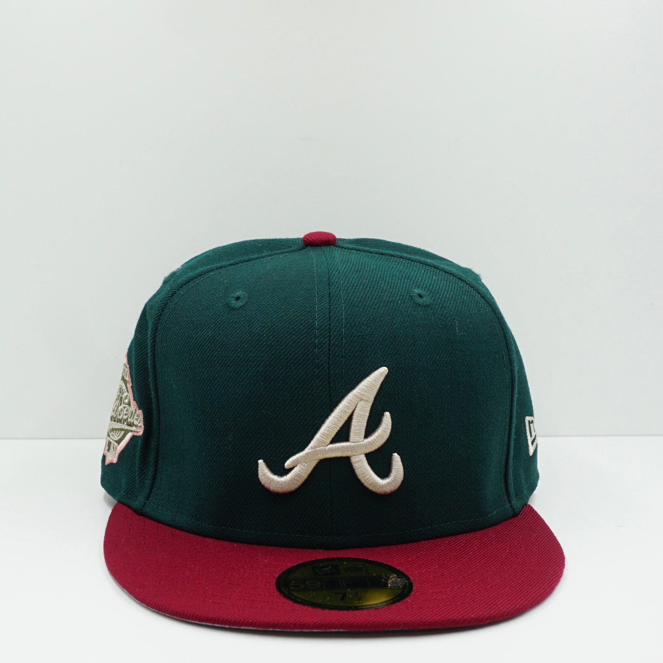 Image of New Era Cooperstown Atlanta Braves Green/Red Fitted Cap