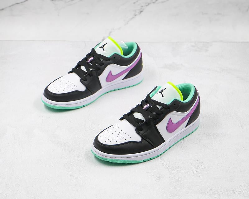 Nike Air Jordan 1 Low GS White Violet Shock 553560 151 Basketbal