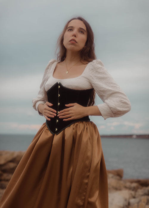 Is there a specific name for this type of bodice/underbust corset belt  thing, specifically noting the curvature of the fabric under the breasts so  it looks like it goes right under the