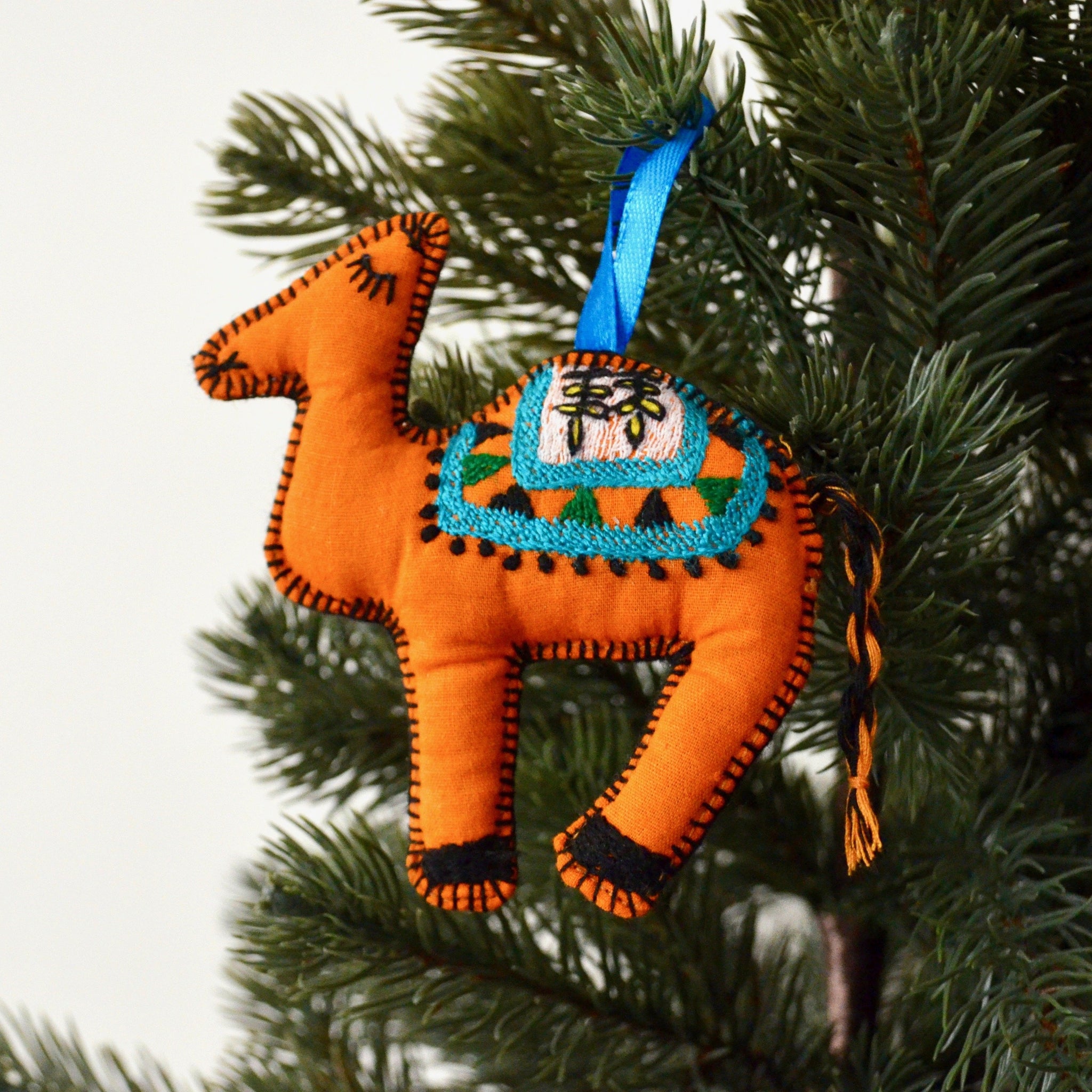 camel xmas decorations