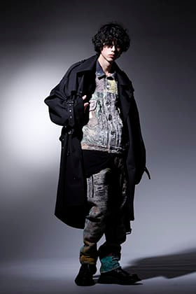 The R 2022-23AW Brand mix coat styling