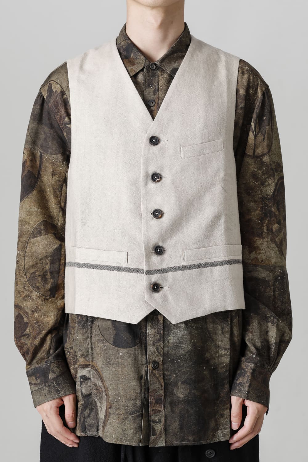 0M2230108 Wide Simple Waistcoat ZIGGY CHEN Online Store - FASCINATE ONLINE