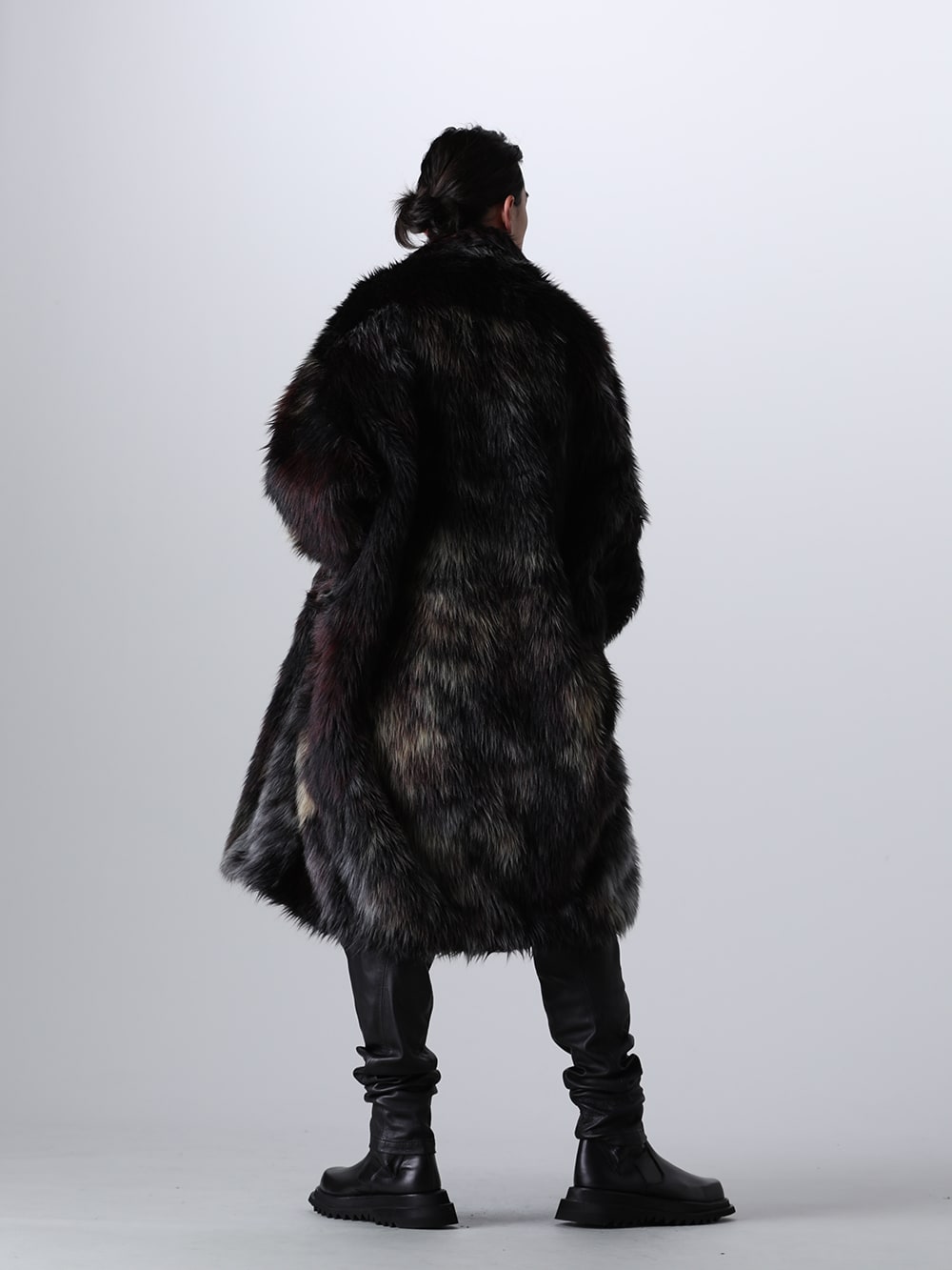 JULIUS 2023-24AW - The second batch of items from the JULIUS 2024PS Collection has been delivered! Available now both at the store and online! - 847COM1-F(Modacrylic Jacquard Fur Coat) - 1-002