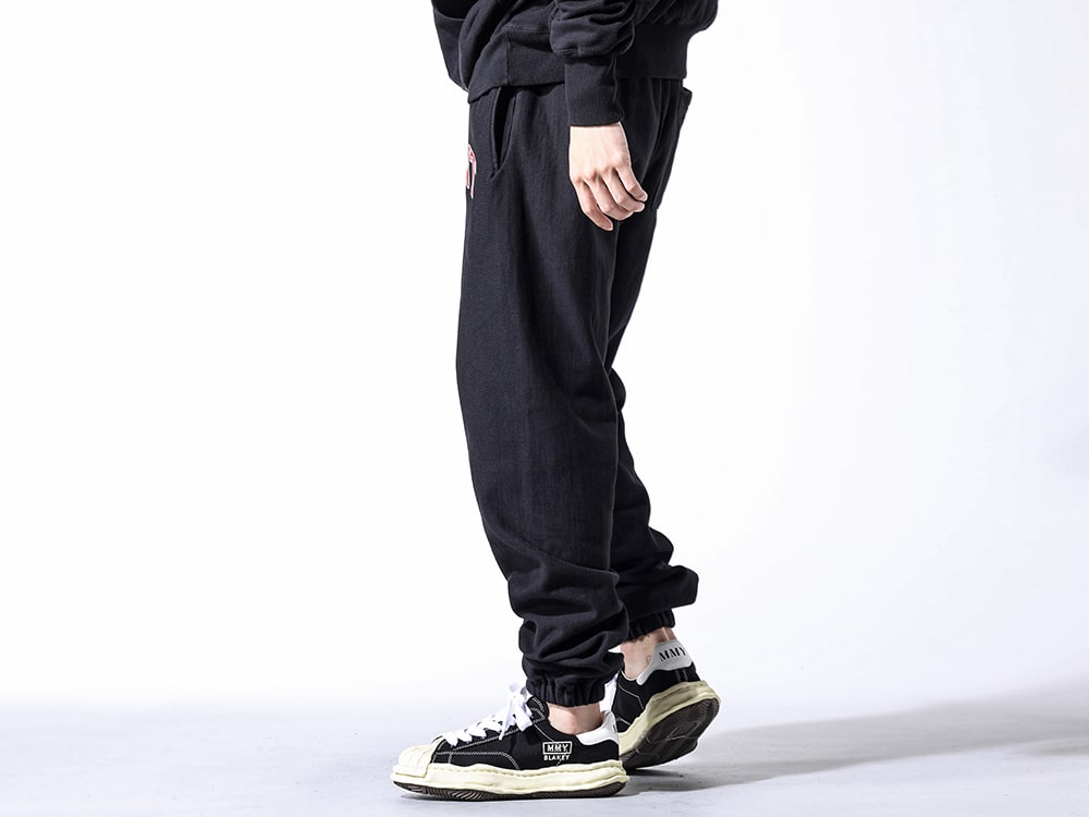 SAINT MICHAEL / Maison MIHARAYASUHIRO 2023-24AW - Basic, usable sweatpants from SAINT MICHAEL. - SM-A23-0000-036(ARCH SAINT Sweat Pants Black) A09FW732-Black(BLAKEY Canvas Low Top sneakers Vintage Like Sole Black) - 3-003