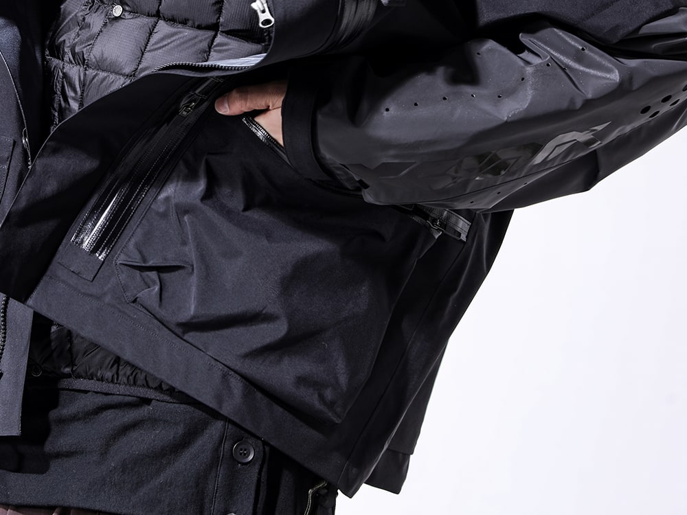 ACRONYM 2024SS - A Piece that Captivates Men's Hearts with Meticulous Attention to Detail - J115-GT(Interops Jacket 3L Gore-Tex Pro) - 2-007