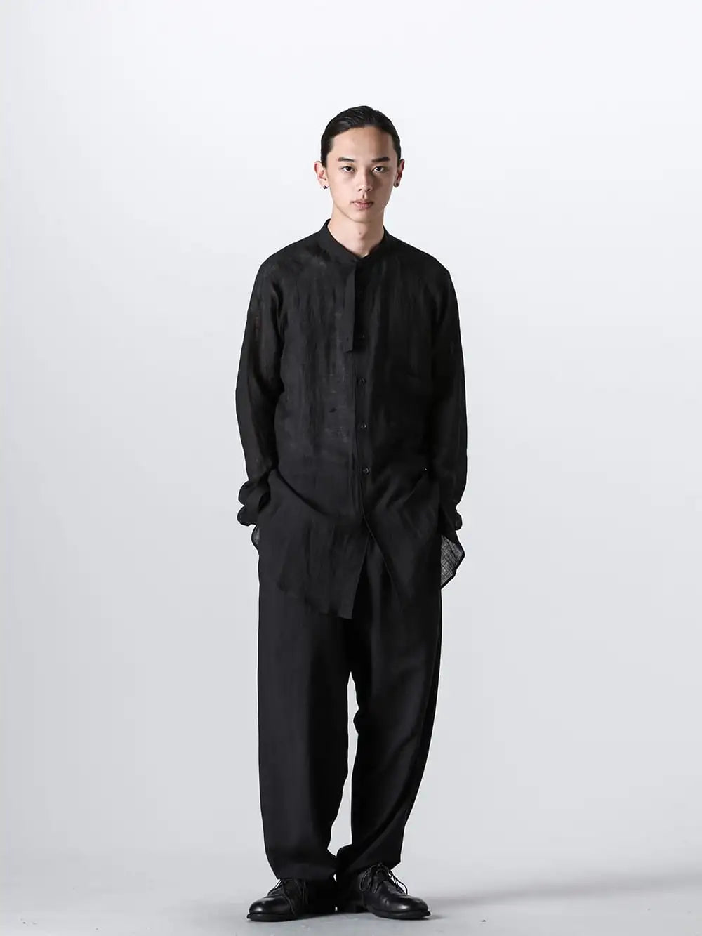 Yohji Yamamoto - 24SS collection Style #7 - HS-B42-305 - Flush Stand Blouse blouse - HS-P35-102 - Side Tuck Pants 7-003