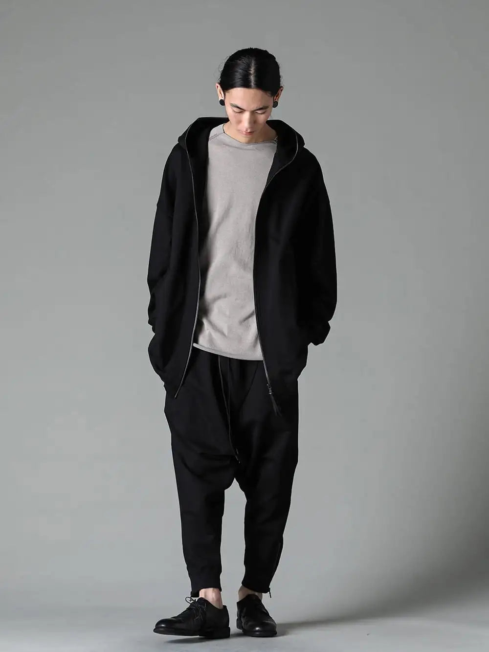 The Viridi-anne 24SS - VI-3734-01-Black - Sweat Long Hoodie Black - VI-3738-04-Black - Sweat Drop-Crotch Pants Black - 992x-black-guidi - Classic Derby Shoes Laced Up Single Sole - Horse Full Grain - 992X Black 4-001