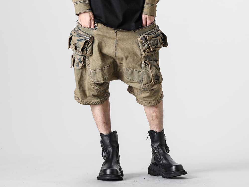 JULIUS 2024PS - Cargo-style shorts combining a military touch with denim material - 847PAM8-ID(10.5oz Stretch Denim Cargo Short Pants Indigo) 847FWM1(Cow Leather Side Zip Boots) - 3-001