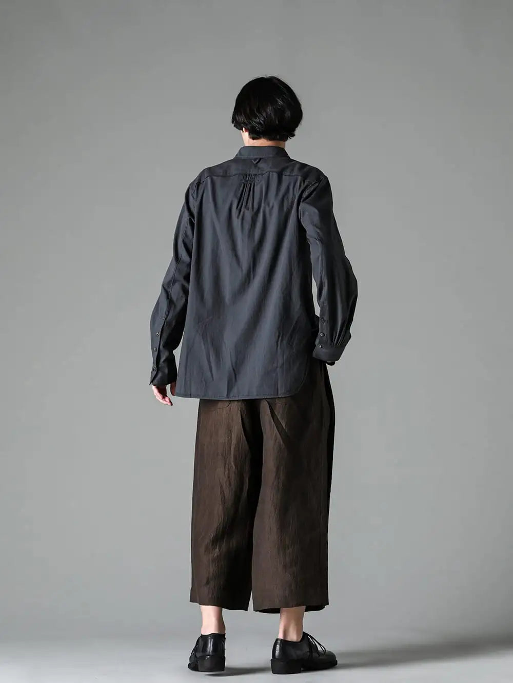 ZIGGY CHEN 24SS(春夏) - 0M2410710-シンメトリカル フロントピースシャツ - 0M2410509-プレーテッドエクストラワイドレッグトラウザーズ 3-002