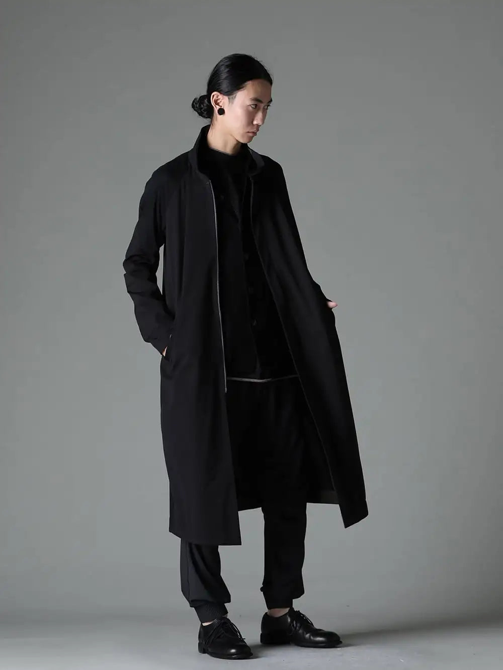 DEVOA 24SS styling - Sophisticated Styling for Any Situation - CTK-TBHS Hight neck coat water repellent polyester - SKC-TCS3-Black Long sleeve High twist cotton Black - SKB-SCLC-Black Knit cardigan cotton / linen / silk Black - PTY-TWTJ Jogger pants hybrid yarn jersey - 992x-black-guidi Classic Derby Shoes Laced Up Single Sole - Horse Full Grain - 992X ブラック 1-002