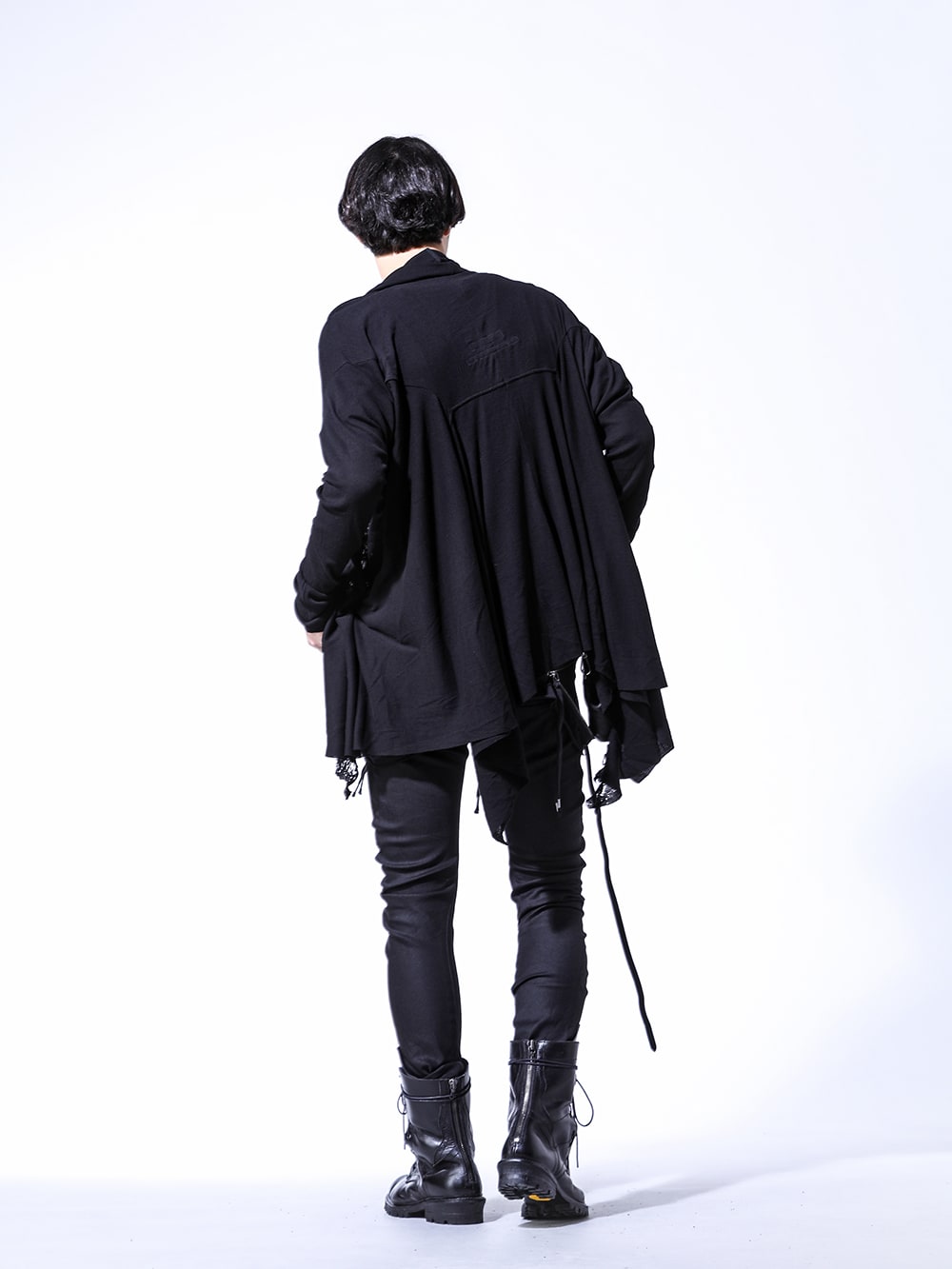 JULIUS / D.HYGEN / GUIDI 2024SS styling - Setting Fashion Direction with Unique Pieces - 859CUM4-D-Black(Cotton Rib Damage Cardigan) ST101-1024S(30/- Soft Cotton Jersey Zip-Open T-Shirt) RT02-Black(Mini Shoulder Bag Soft Horse Full Grain - RT02 Black) 847PAM7-BK(10.5oz Stretch Denim Skinny Pants Black) 859FWM1-Black(Cow Skin Long Fireman Boots) - 1-004