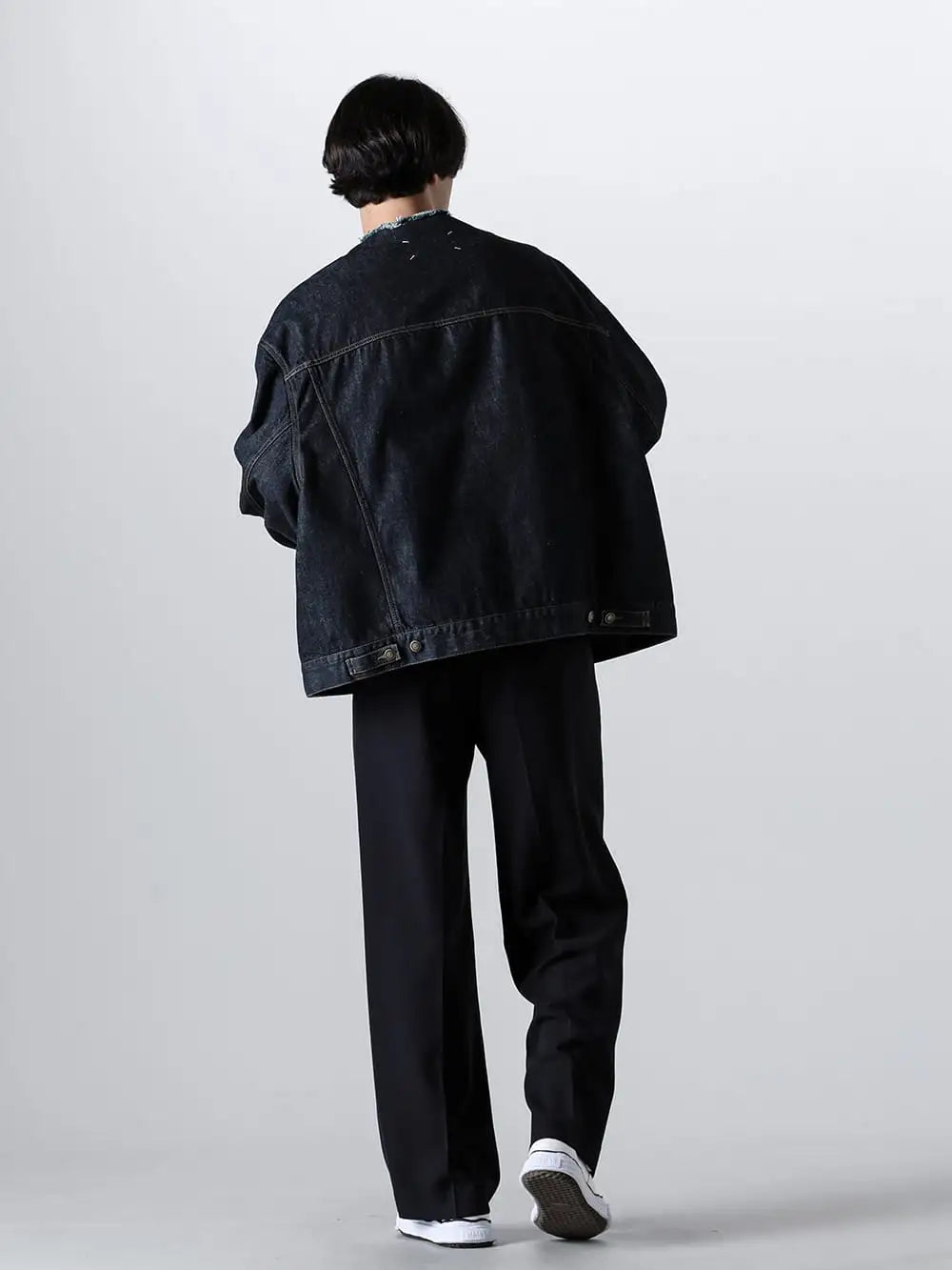 IRENISA 24SS Styling - A Jacket Bursting with Professionalism - S50AM0610 - Denim Jacket - IH-24SS-T006-AG-Black-Black-cord - Short Sleeved T-Shirt Black × Black cord - IH-24SS-P018-ND-Dark-Navy - Two Tucks Wide Trousers Dark Navy - A02FW704-white-classic - BAKER Original sole canvas Low cut sneaker White 1-003