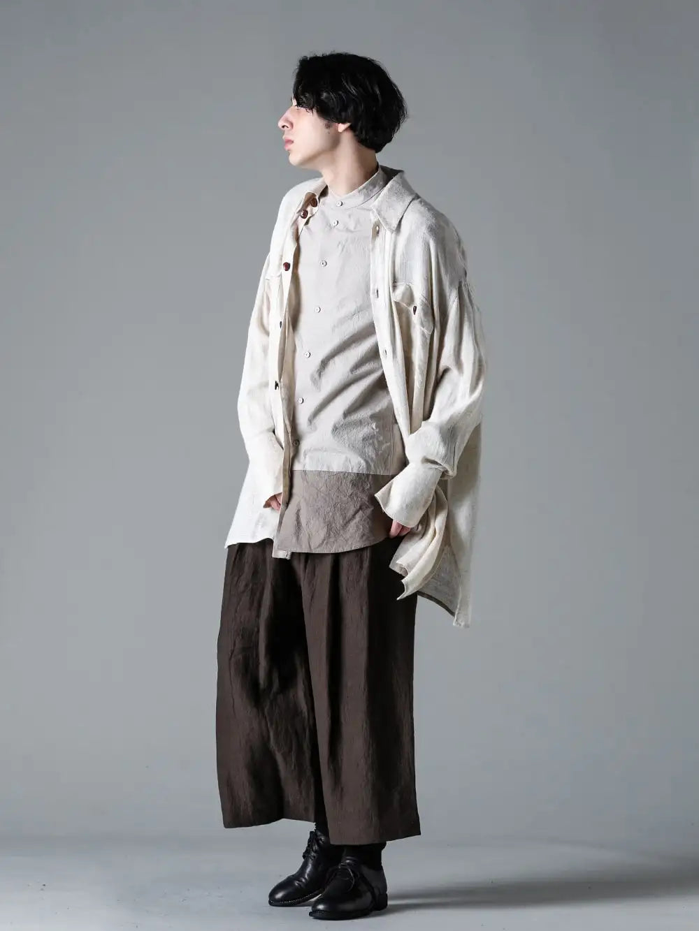 Peng Tai DEVOA ZIGGY CHEN GUIDI  24SS スタイリング - Choose items that go well with the three brands featuring distinct nuances - PTS24M06-2 Hand Dye Double Pocket Oversized Shirt SHE-CTKM Shirt Cotton 0M2410509 Plaited Extra Wide Leg Trousers Classic Derby Shoes Lace Up Single Sole - Horse Full Grain - 992X Black 1-002