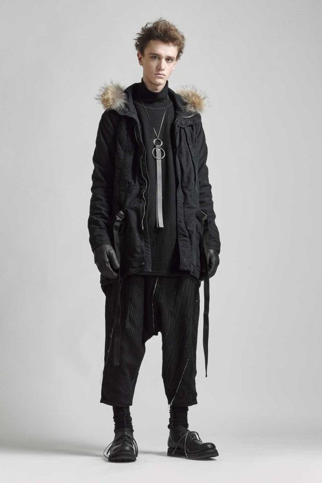 VI-2929-06-black | RVW collaboration military coat | The Viridi