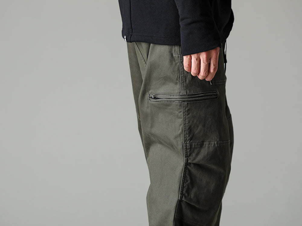 RIPVANWINKLE 23-24AW - Parachute pants, the brand's iconic pants made of peacheskin stretch fabric - RB-528-Khaki - Parachute Pants Khaki 3-004