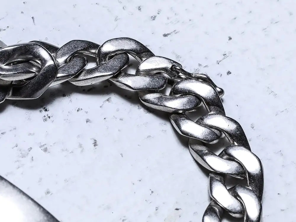 Maison Margiela 23-24AW  - A silver bracelet that is not only fashionable but also has elements of ID tags that serve as roots. - SI8UY0004 - ID ブレスレット 2-004