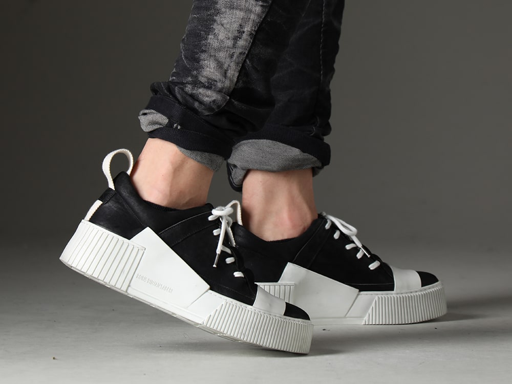 BORIS BIDJAN SABERI 2023-24AW - Monotone styling completed with BORIS BIDJAN SABERI slim pants and new sneakers - BAMBA2.1-LEATHER-WHITE-SOLE(BAMBA2.1 LEATHER / WHITE SOLE) - 3-008