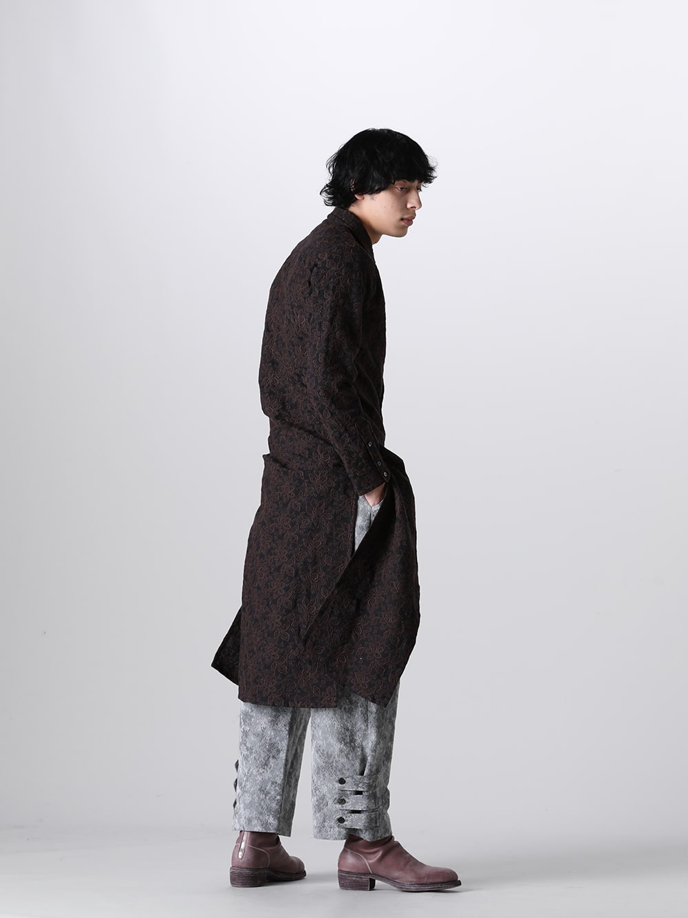 kujaku / The Viridi-anne / GUIDI 2023-24AW styling - A unique look with all patterns and all embroidery mainly combined. - S-178(Original Jaguar Long Shirt) VI-3669-01-Wine(Cotton/Cashmere Long Sleeve T-Shirt Wine) P-732(Pre-dyed Jacquard Pants) 796Z-CO149T(Short Back Zip Boots - Horse Full Grain Leather CO149T - 796Z) - 1-002