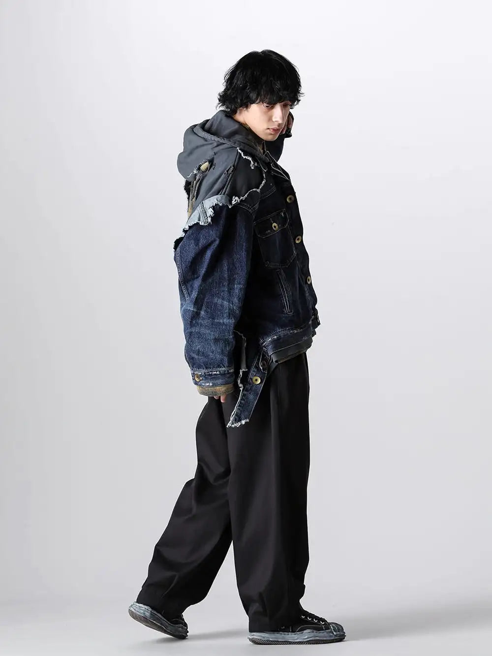 Maison MIHARAYASUHIRO -  A11BL022 - Mix Layered Denim Jacket - IH-23FW-P026-IM-Black - VOLUME PANTS WITH LINEN MIX BELT Black - A11FW716-Black - BLAKEY Original sole canvas Low-Cut Overdye sneakers  Black 1-003