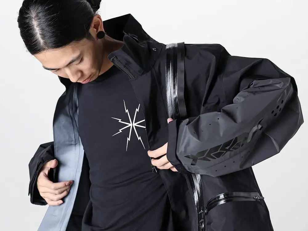 ACRONYM - アクロニウム 23-24AW  - ACRONYMから展開される先進的デザインのインターロップジャケット。 - J115-GT - インターロップジャケット ゴアテックス 3L プロ - S29-PR-C - Long Sleeve T-shirt 2-0010