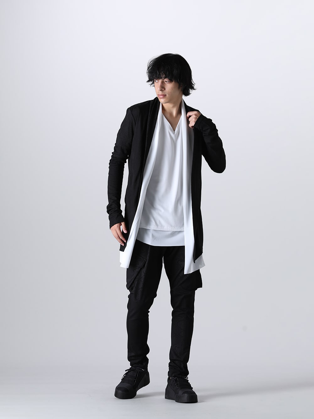 kiryuyrik 2023-24AW - kiryuyrik The second delivery from kiryuyrik 2023-24 AW collection is now available! Now in both in stores and online! - KQ-HT45-054-Black-White (layered shawl cardigan black  white) - 1-001