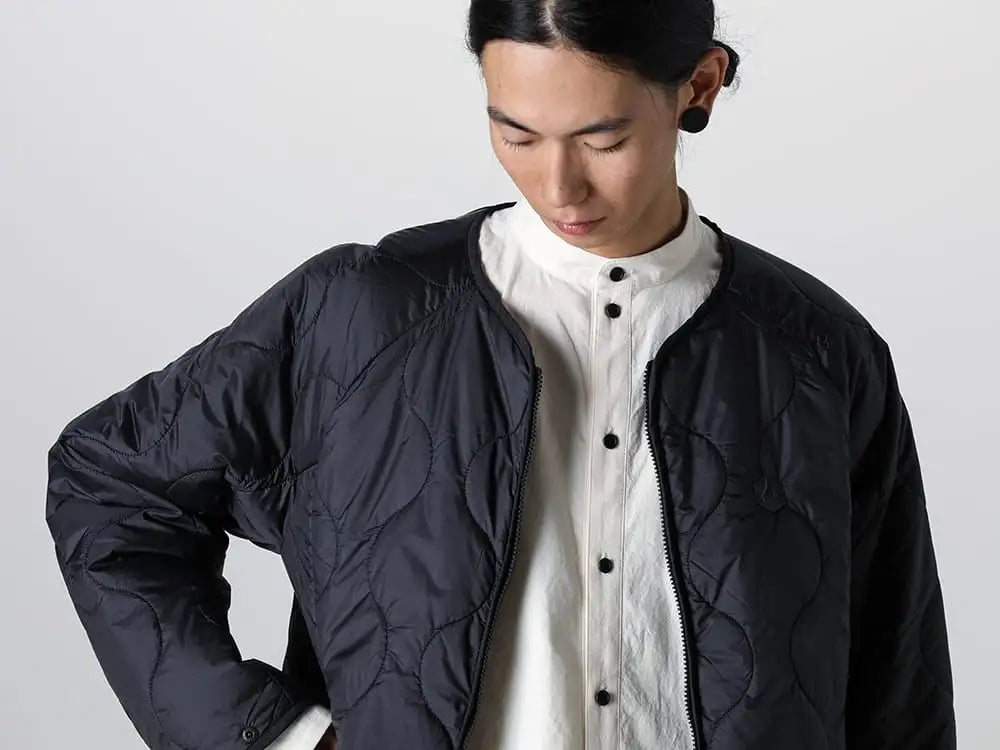 LANTERN 23-24AW  - Band Collar Adds a Stylish Accent to the Neckline - MNA-LAN-02-Black - Heating Inner Quilt Blouson Black - O16SRT1-WCC - BASIC SHIRT Wrinkled Cotton Cloth Kinari 2-003