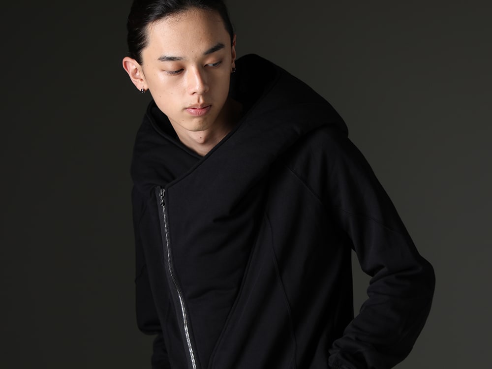 JULIUS 2023-24AW - Exquisite volume with a hoodie and draped neckline - 839CUM1-Black(Cotton Sweat Glitch Zip Up Hoodie Black) - 2-004