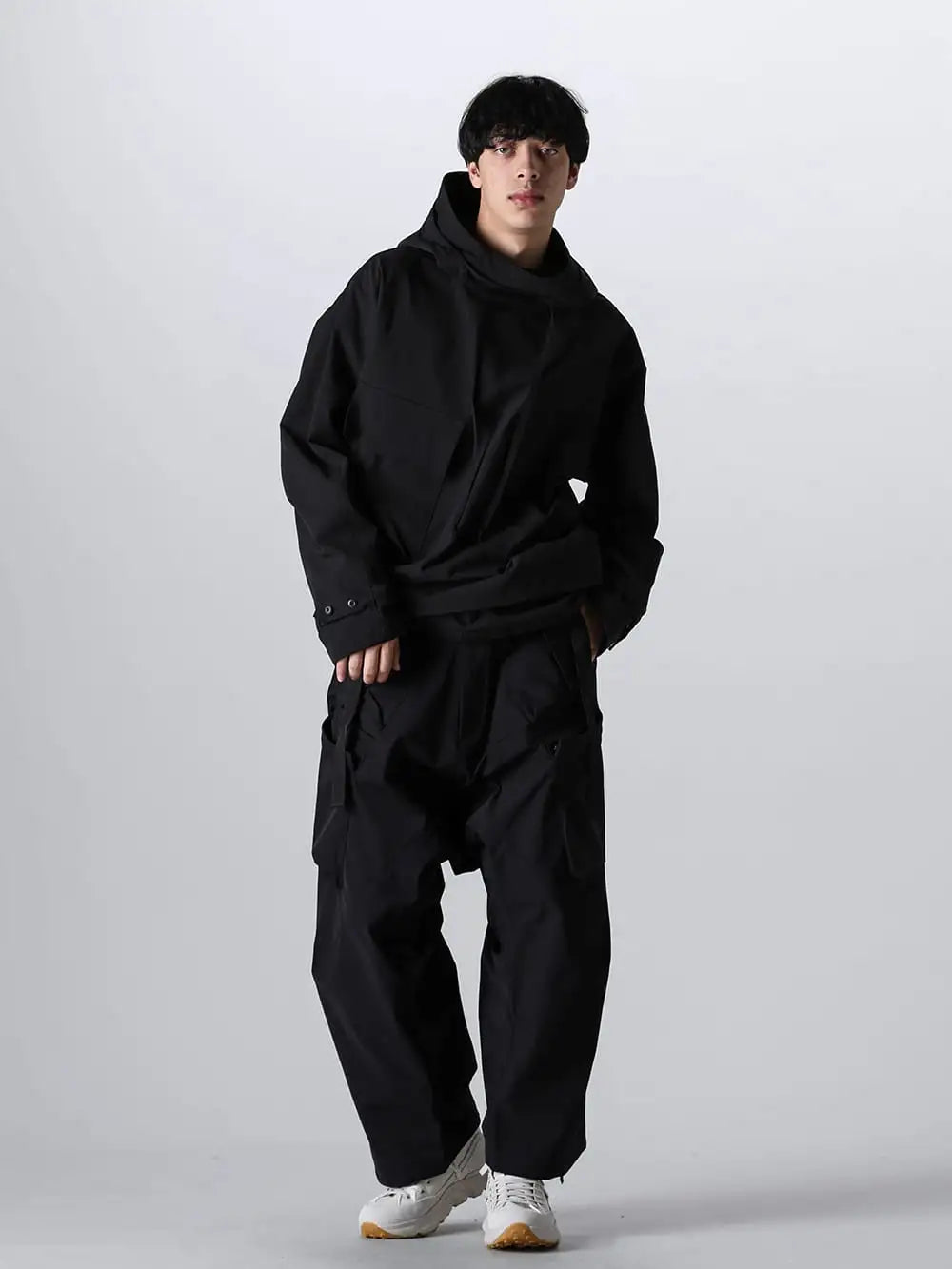 ACRONYM 23-24AW - VI-3638-06-Black - Water Repellency Anorak Black - O16TS2-Kinari - LONG SLEEVE TEE Cotton Wool Jersey Kinari - P30AL-DS - Ultrawide Cargo Trousers Schoeller Dryskin+3xDry - VI-3686-09-Ivory - Sneakers Ivory 4-001