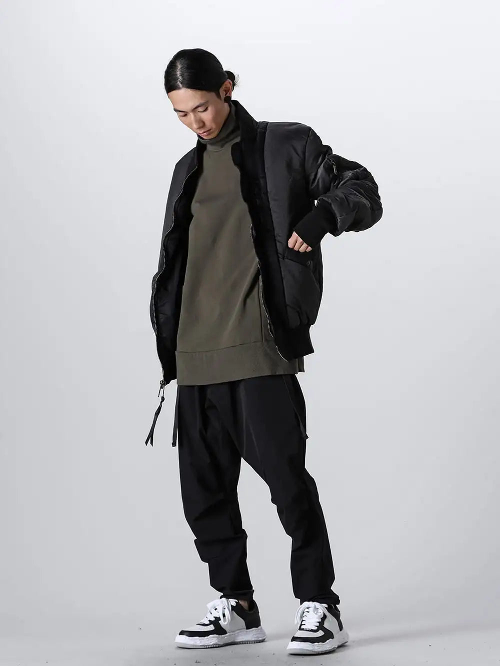 ACRONYM - アクロニウム 23-24AW - RB-533 - MA-1 - RB-523-Khaki - サイドポケット ジャージー カーキ - P15-DS - ストレート イージーパンツ シェラー ドライスキン+3xDry - A08FW706-Black-White - ウェイン オリジナルソール レザー ロートップ スニーカー Black / White 4-001