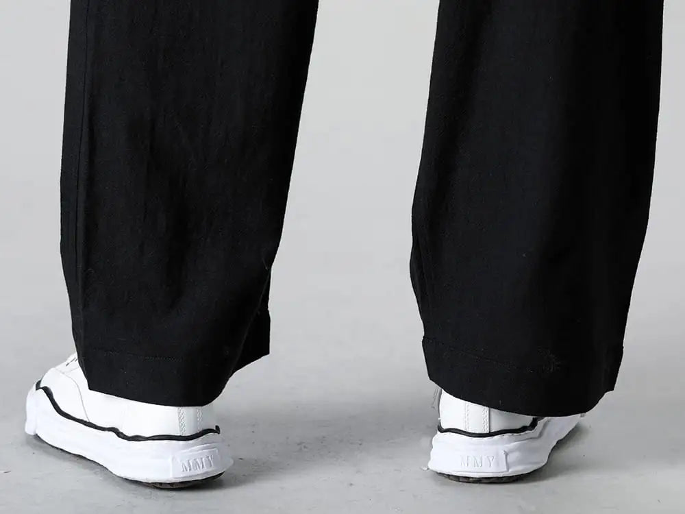 Maison MIHARA YASUHIRO 23-24AW - Wide-Fit Drawstring Pants for a Casual Look - O16TR4-Black - JOGGING TROUSERS Wool Cotton Linen Shirting Black - A06FW736-white - PETERSON leather low-top sneaker White 3-006