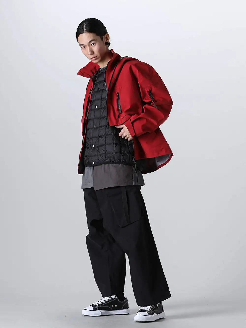 ACRONYM - アクロニウム 23-24AW - VI-3625-06-Red - タクティカルジャケット Red - TAION-004SBMT-TX-Black - マウンテン ハイスペック クルーネック ダウンベスト900FP+ ブラック - RB-402-Selenium-Gray - クロスジャージー L/S セレニウムグレー - P30AL-DS - ウルトラワイドカーゴトラウザーズ シェラー ドライスキン+3xDry - A06FW736-black - ピーターソン レザー ロートップ スニーカー Black 4-001