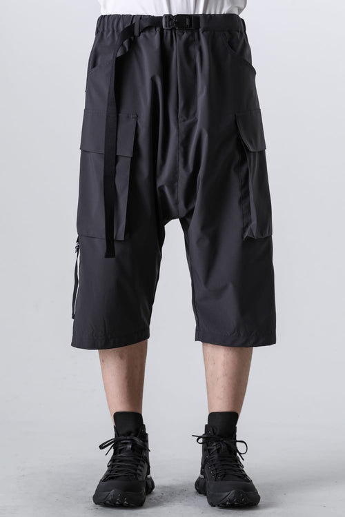 Water-Repellent Short Pants Dark Gray - The Viridi-anne