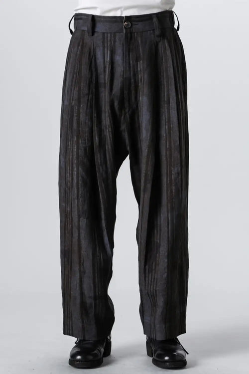 Front Pleats Tapered Olng Trousers - ZIGGY CHEN