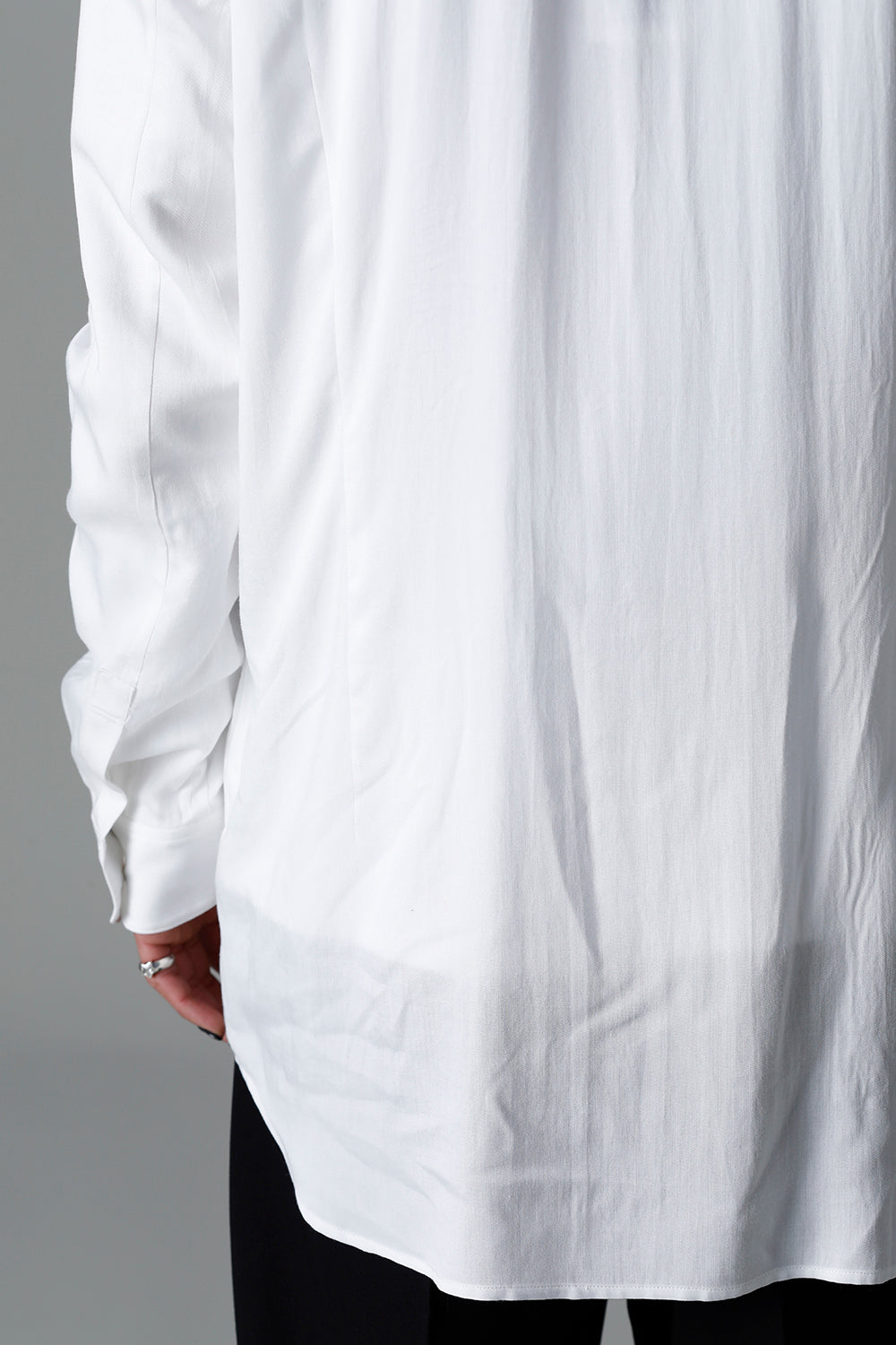 レーヨン ツイル 刺繍 レギュラー シャツ オフホワイト