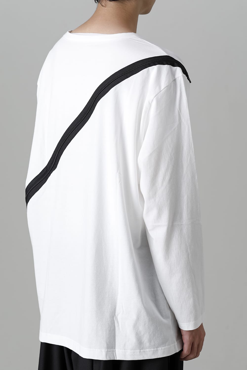 GE-T26-040 White | Diagonal zipper long White | Ground Y | Online 