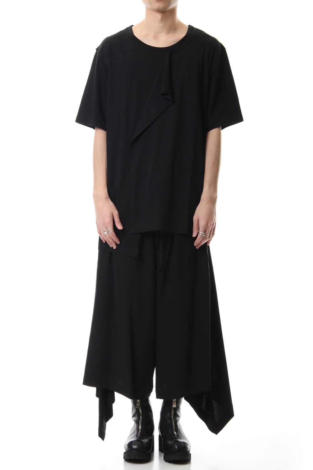 ground-y-gn-t04-046-black | Deformed Drape Short Cut Sew Black