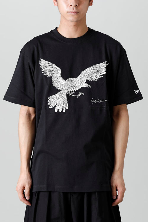 New Era × Yohji Yamamoto Crow Print Short Sleeve Tee - Yohji Yamamoto