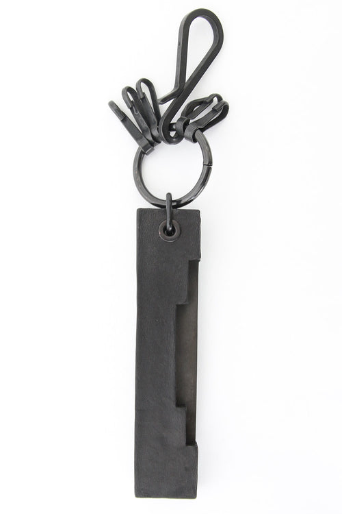 CHISELED LEATHER KEY HOLDER - T.A.S