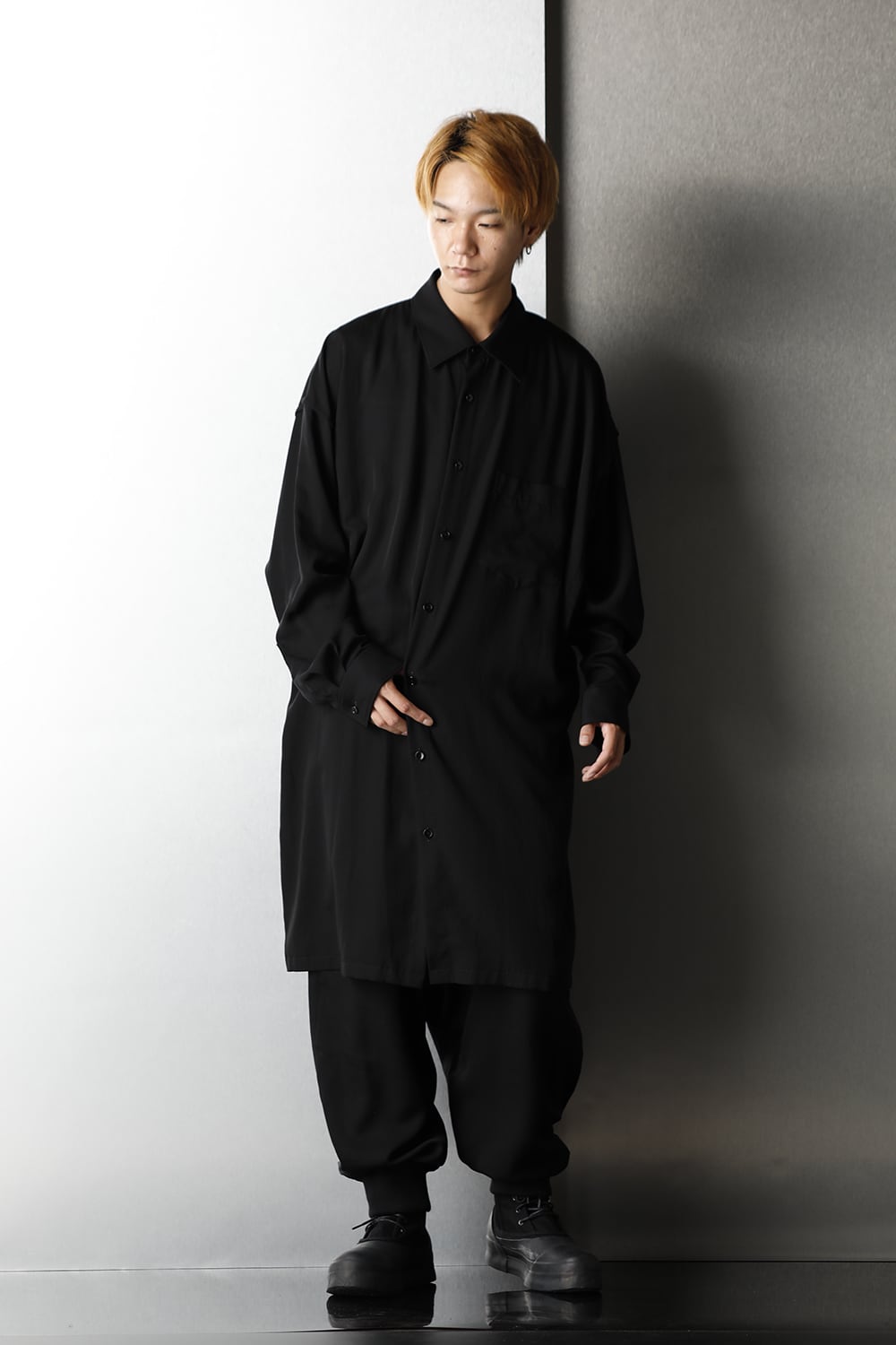 ground-y-gr-b03-200-black | フレンチシーム セミ ロングシャツ