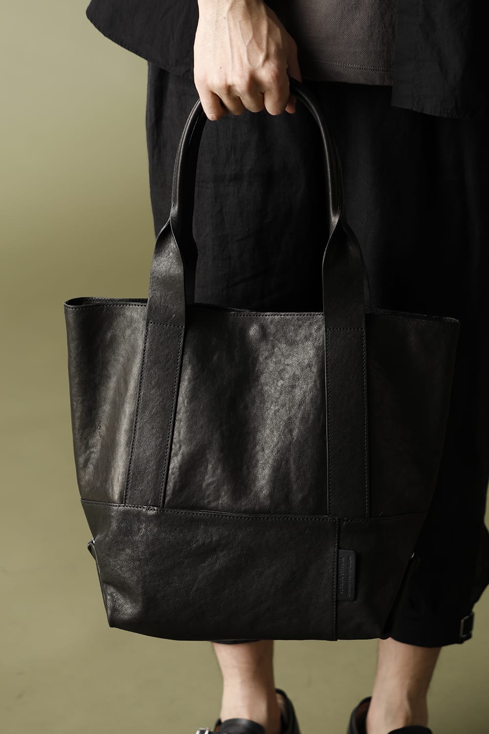 183ABG13 | Leather tote 'thin & light' 2 | PATRICK STEPHAN