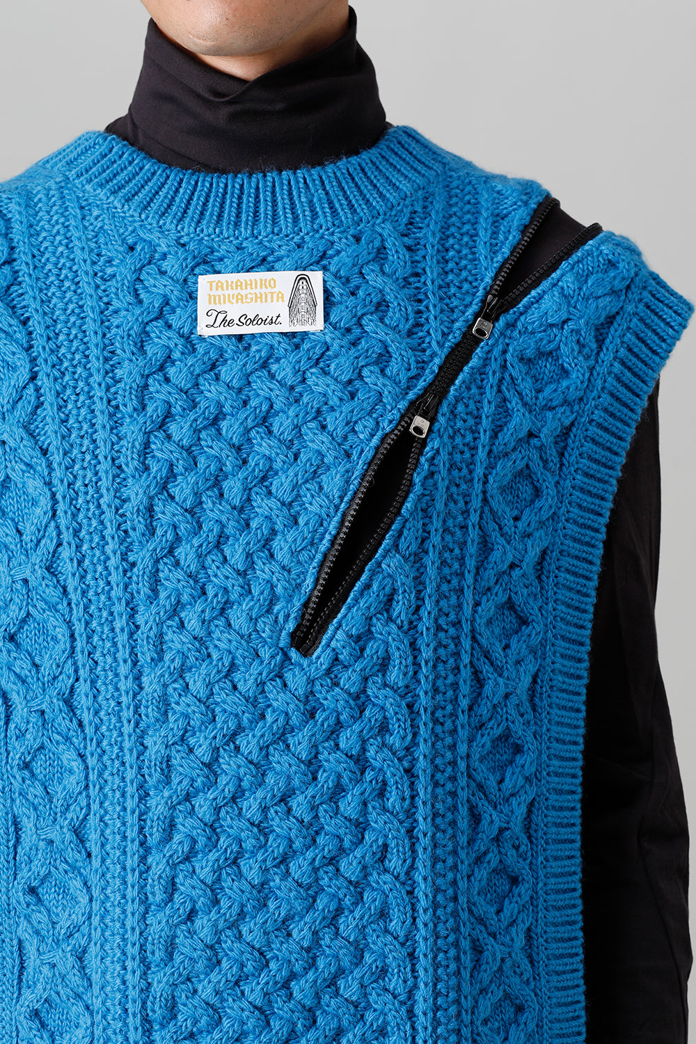 sk.0002AW22-L.Blue | reverse double zip aran pattern vest L.Blue 