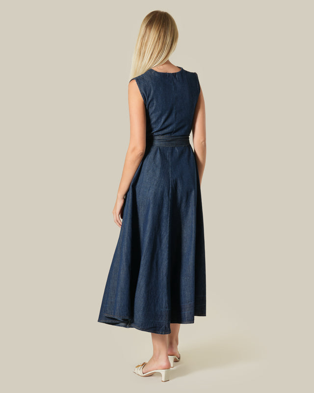 Picture of Sleeveless Chambray Dress