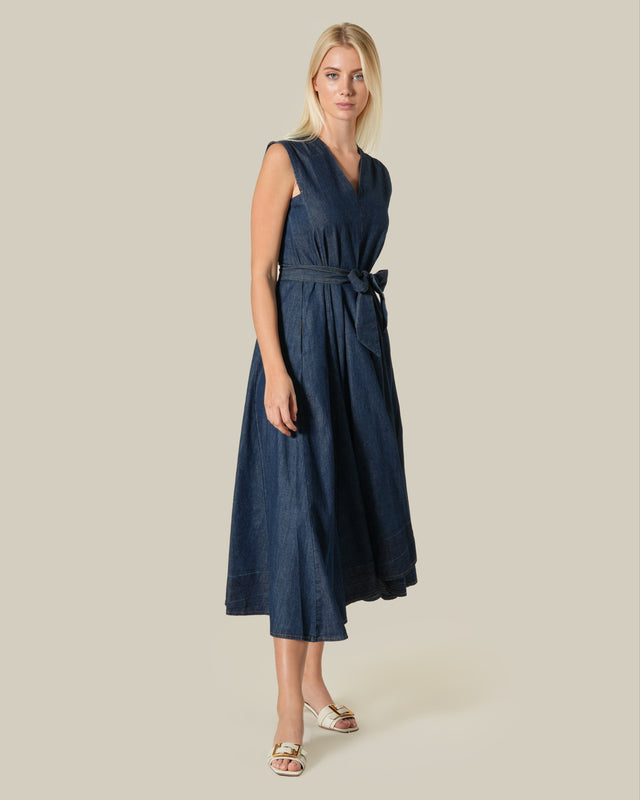 Picture of Sleeveless Chambray Dress