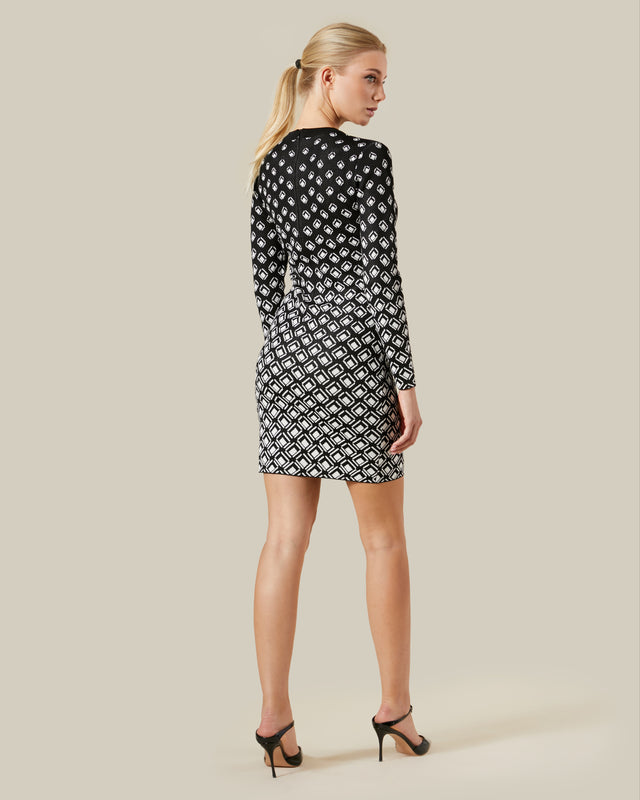 Picture of Geometric Patterned Knitted Dress