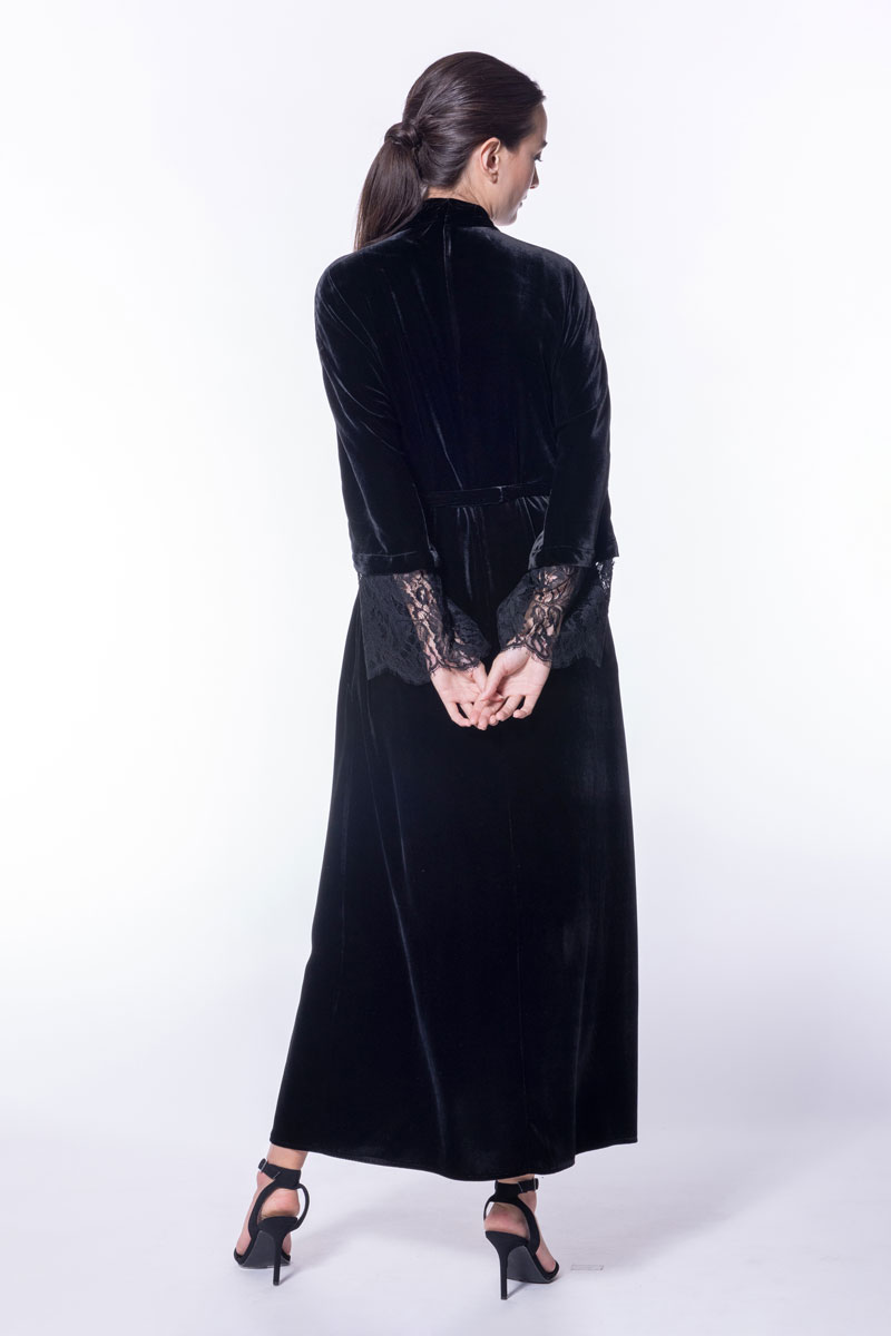 Diva Black Lace Long Velvet Robe