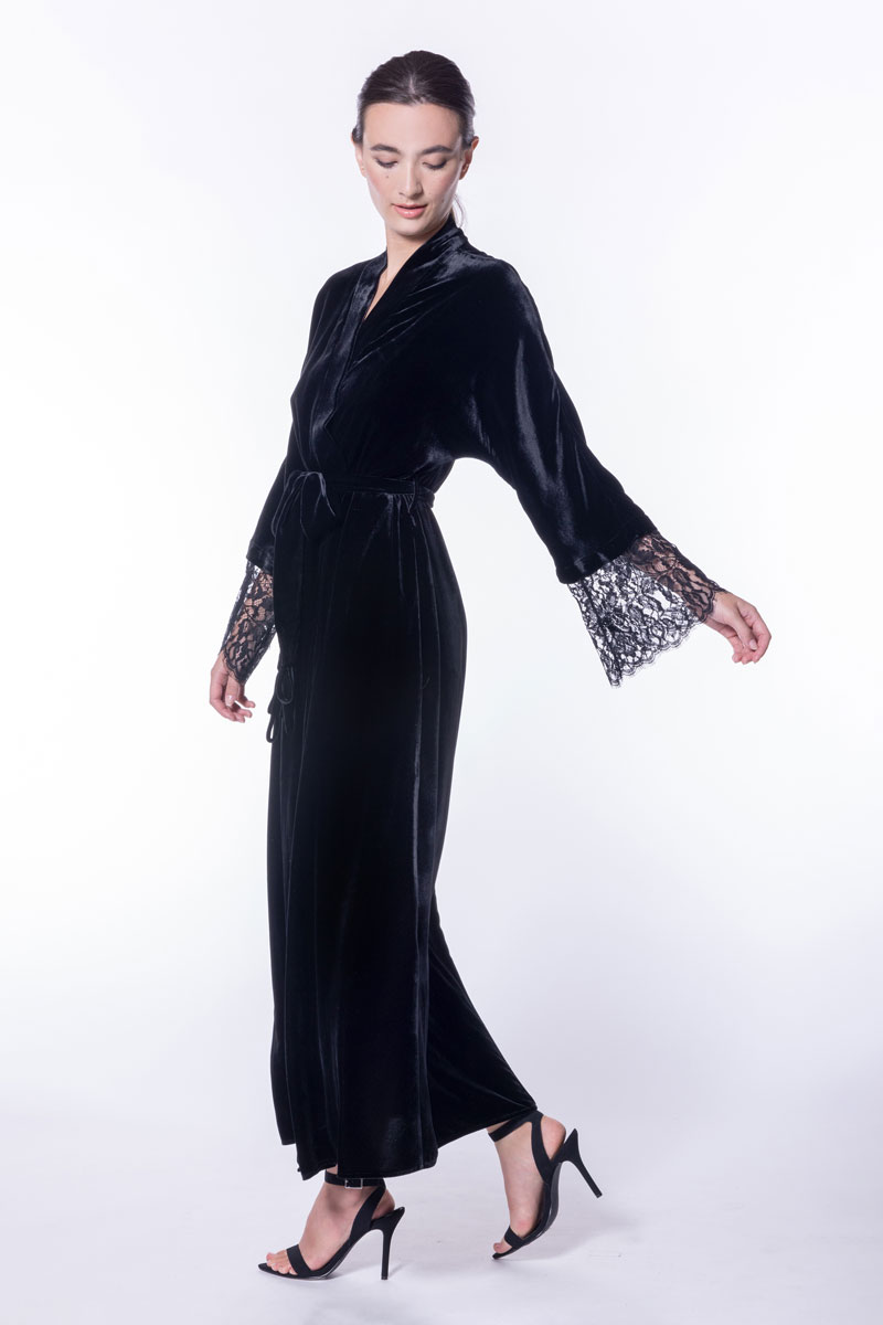 Diva Black Lace Long Velvet Robe